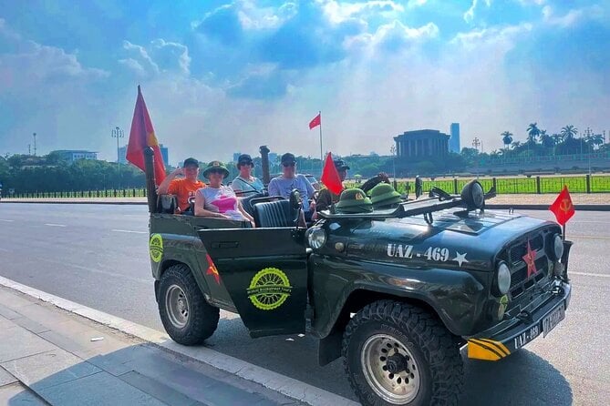 Hanoi Jeep Tour: HIGHTLIGHTS & HIDDEN GEMS By Vietnam Army Jeep