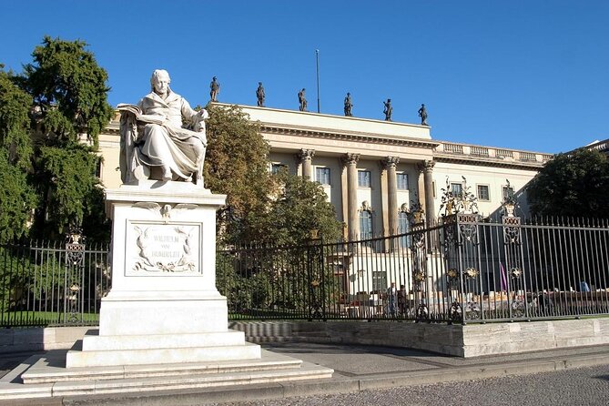 Historical Berlin: Third Reich & Cold War Exploration Game - Good To Know