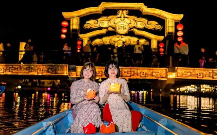 Hoi An: Hoai River Boat Trip by Night With Release Lantern - Good To Know