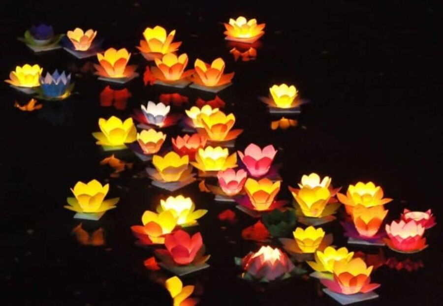 Hoi An: Night Boat Trip and Floating Lantern on Hoai River - Good To Know