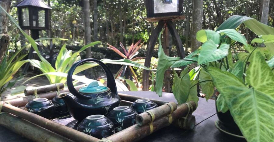 Hue: Thuy Bieu Village Bike Tour With Lunch - Good To Know