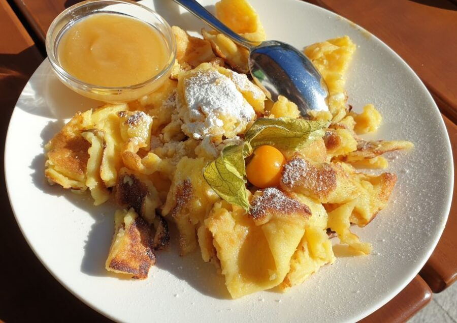Innsbruck: Food Walking Tour With a Licensed Guide - Good To Know