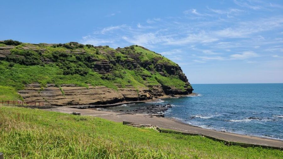 Jeju Eastern Routes Culture Exploration Day Tour - Good To Know
