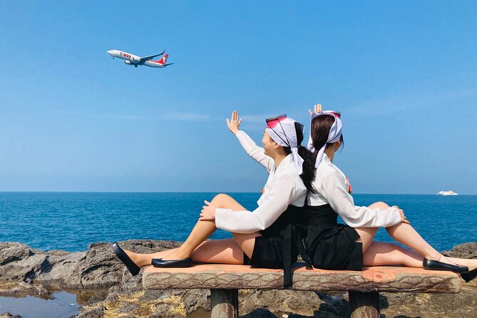 [Jeju] Woman Diver Haenyeo Traditional Clothes Rental Experience