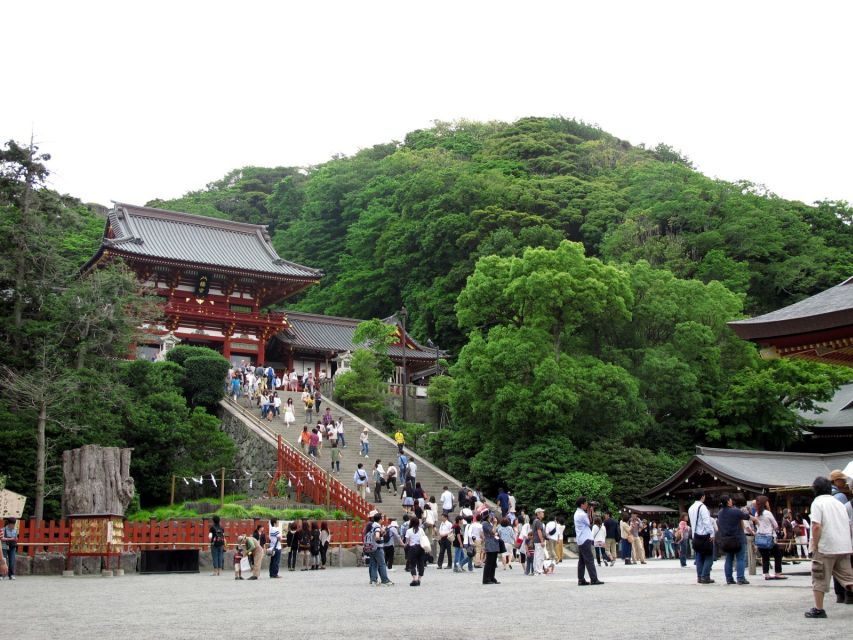 Kamakura: Great Buddha, Hase Temple, & Komachi Street Tour