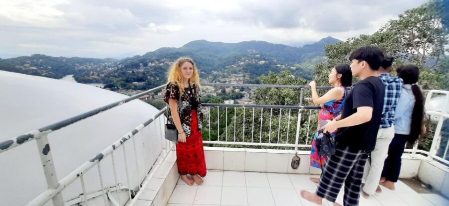 Kandy Royal Botanical Gardens Peradeniya By Tuk Sri Lanka - Good To Know