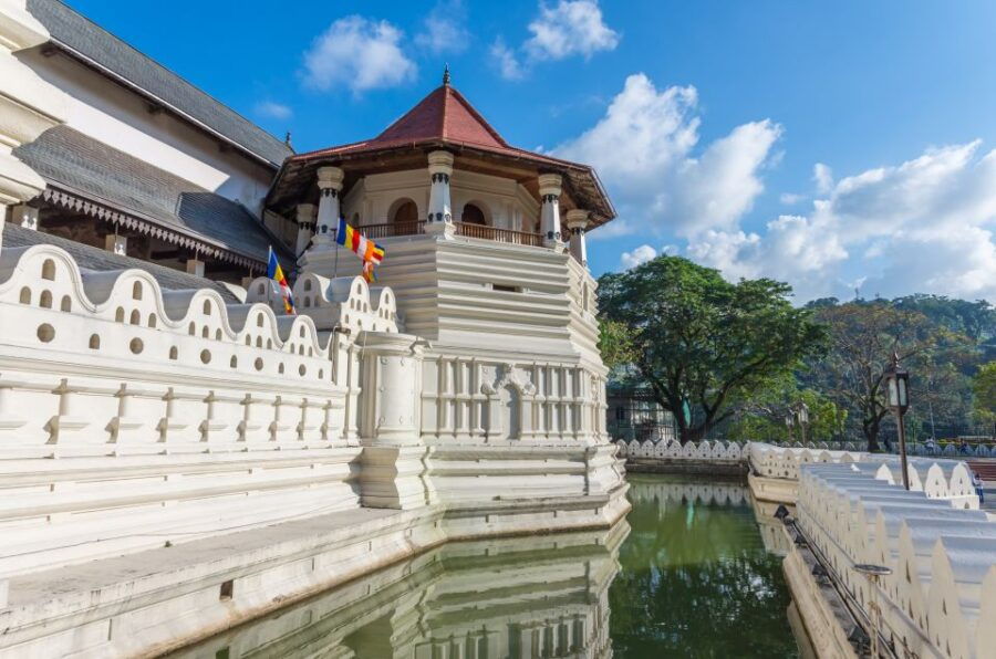 Kandy: Temples, Gardens & Cultural Show City Highlights Tour - Good To Know