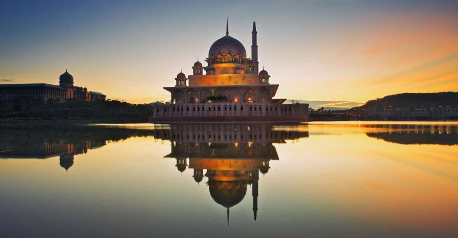 Kuala Lumpur, Putrajaya & Batu Caves Private Tour