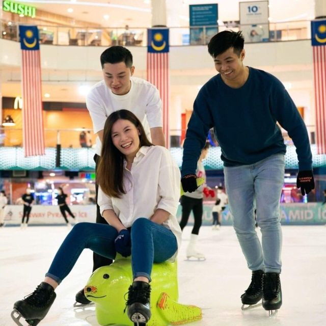 Kuala Lumpur : Sunway Pyramid Ice Skating Experience