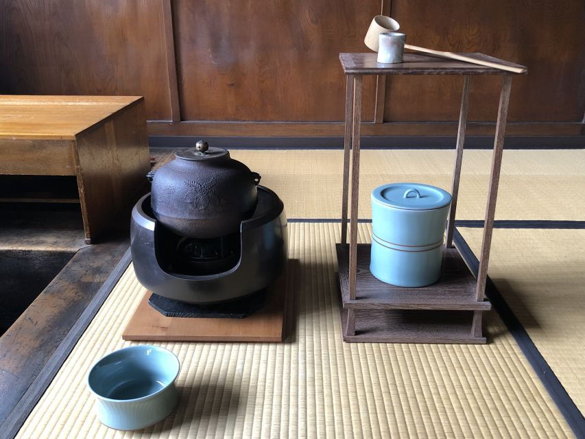 Kyoto: Casual Tea Ceremony in 100-Year-Old Machiya House