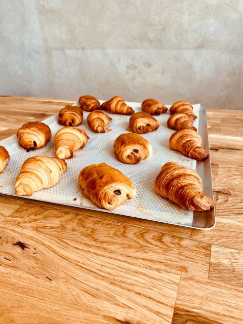 Learn How to Make the French Croissant With a Chef ! - Good To Know