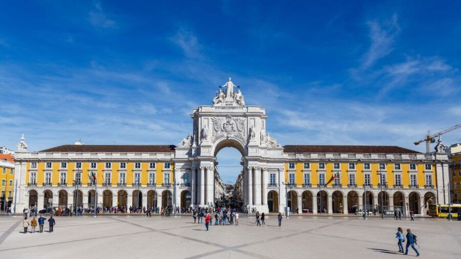 Lisbon 3-Hour Sightseeing Tour by Tuk Tuk - Good To Know