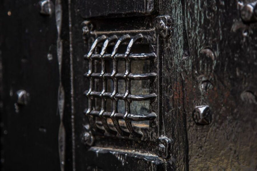 London: Jack The Ripper and Sherlock Holmes Bus Tour - Good To Know