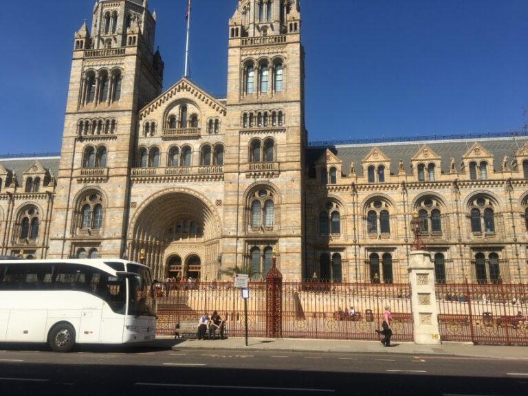London: Natural History Museum Entry Ticket and Guided Tour