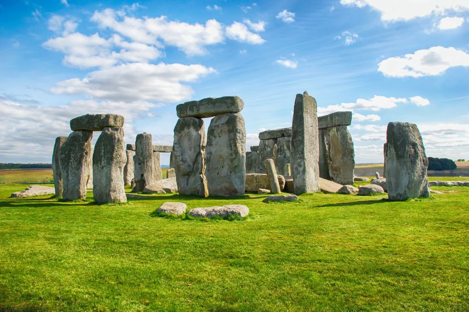 London: Windsor, Oxford, and Stonehenge Tour - Good To Know