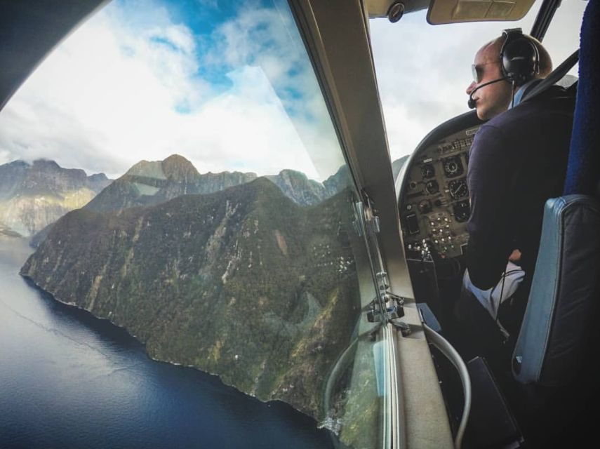 Milford Sound & Big 5 Glaciers Scenic Flight From Queenstown
