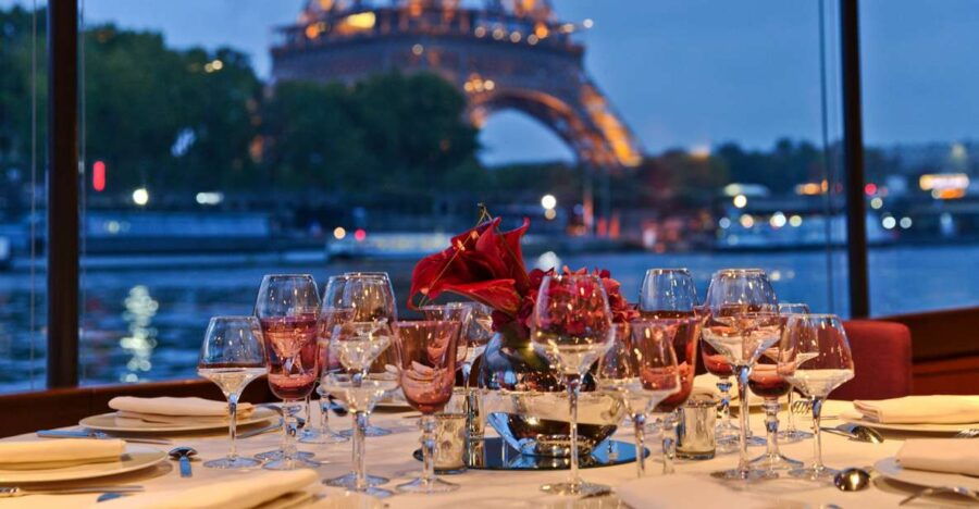New Years Eve Seine Cruise and Dinner in Paris - Good To Know