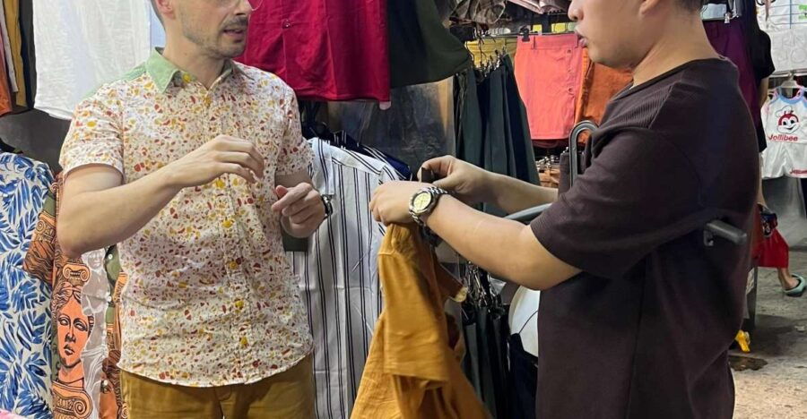 Night Market and ( Shopping Experience ) in Manila - History and Culture of Manila