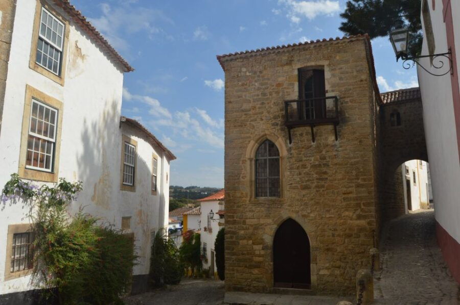 Óbidos: Medieval Tales and Secrets Spots Walking Tour