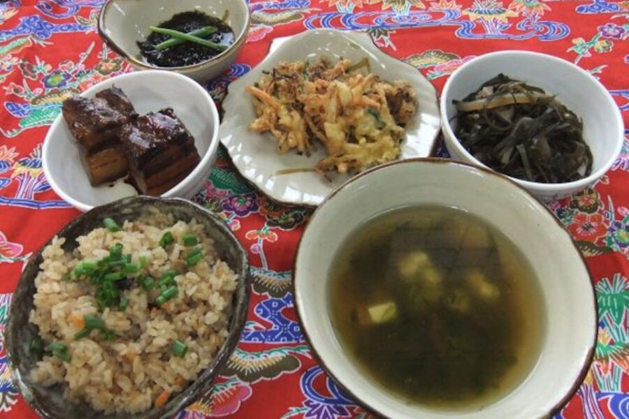 Okinawa：Okinawa’s Longevity Cuisine