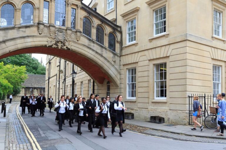 Oxford: Walking Tour With Optional Christ Church Entry