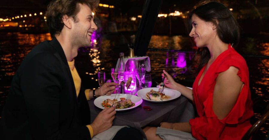 Paris: Christmas Lunch or Dinner Cruise - Good To Know