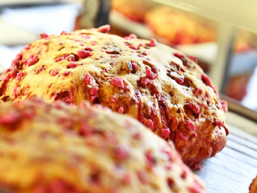 Paris: Gourmet Food Tour With 10 Tastings and Wine - Good To Know