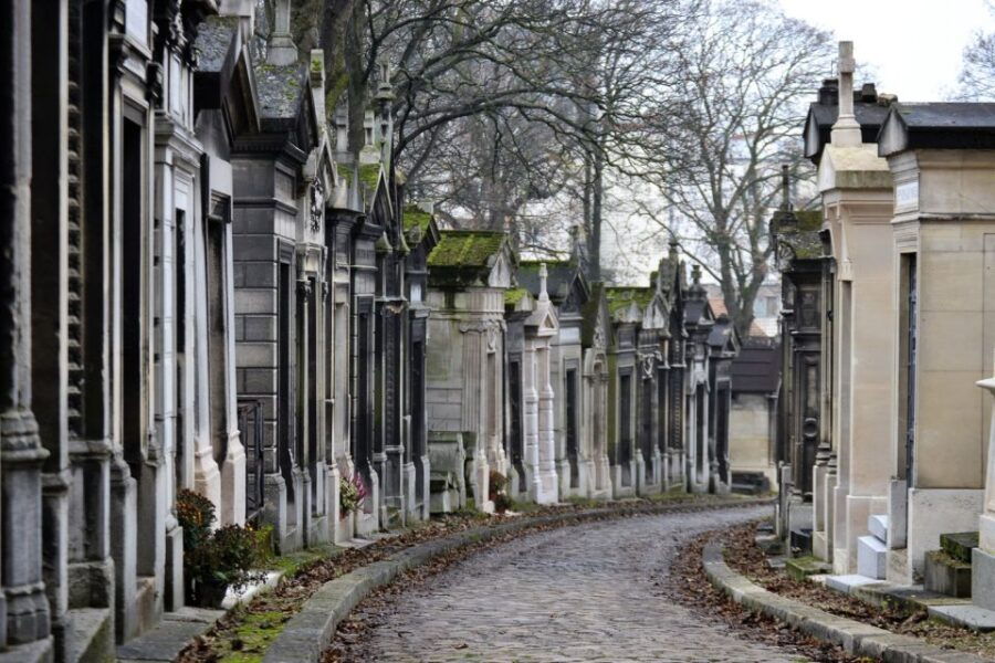 Paris: Pere Lachaise Cemetery Guided Tour - Good To Know