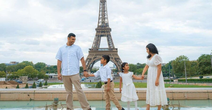 Paris: Professional Photoshoot With the Eiffel Tower - Good To Know