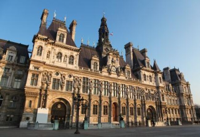 Paris Small-Group After-Dark Ghost Stories Walking Tour