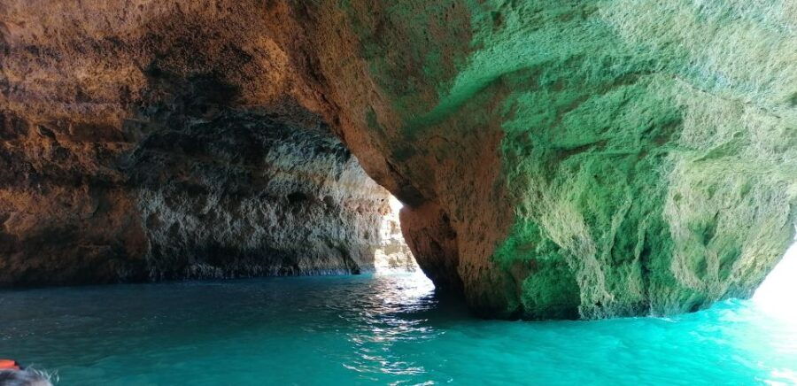 Portimão: Benagil Sea Caves Speedboat Adventure Tour