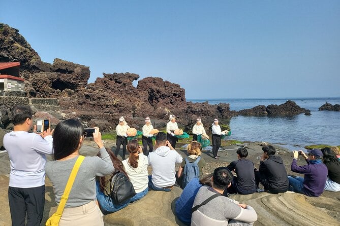 Private 2 Days Tour a Lot of Experience Driver in Jeju