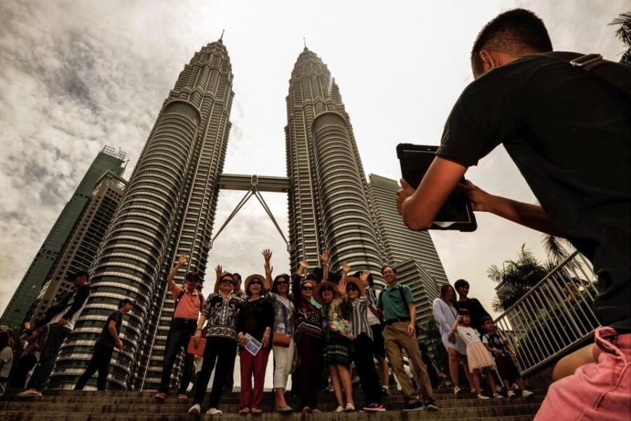 Private KL City Tour With Petronas Twin Towers & Batu Caves - Ticket Details and Duration