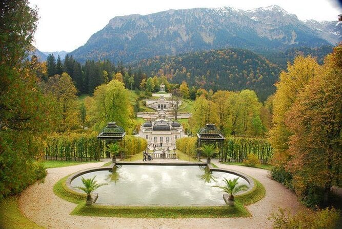 Private Tour at Neuschwanstein And Linderhof Palaces From Munich