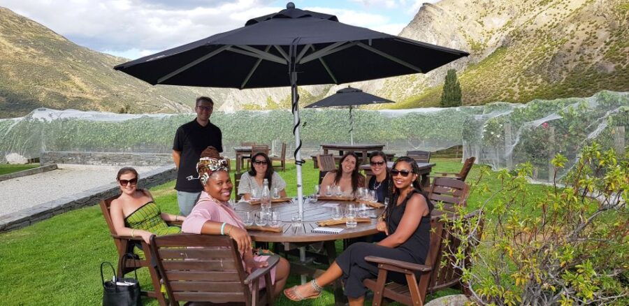 Queenstown & Gibbston Valley Wine Hopper Bus