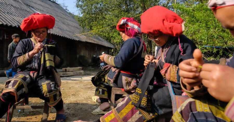 Red Dao Village Trek and Herbal Bath