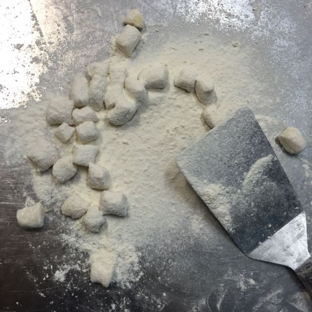 Rome: Pasta and Tiramisu-Making Class With Fine Wine - Good To Know