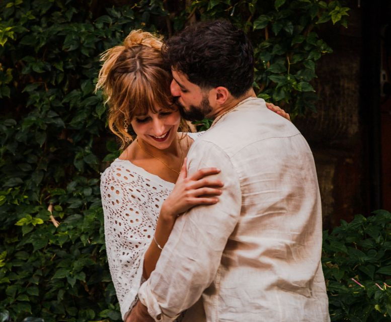 Rome: Romantic Photoshoot for Couples - Capture Your Love Story in Romes Landmarks