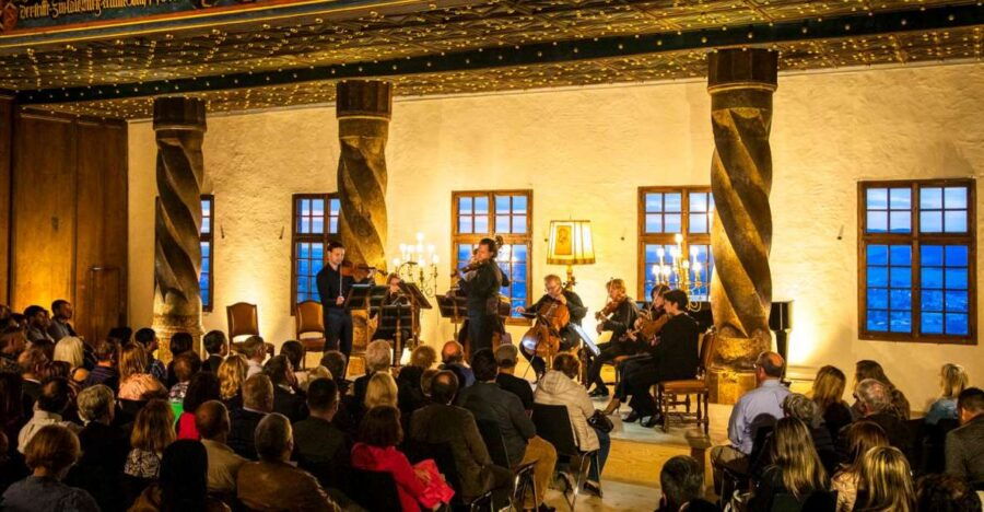 Salzburg: Best of Mozart Fortress Concert and Dinner
