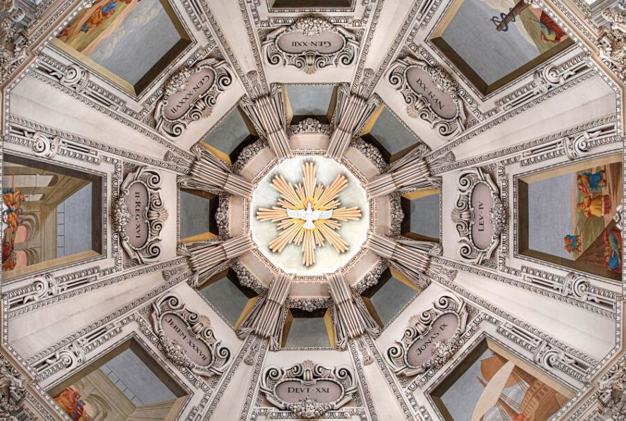 Salzburg Cathedral: Organ Concert at Midday