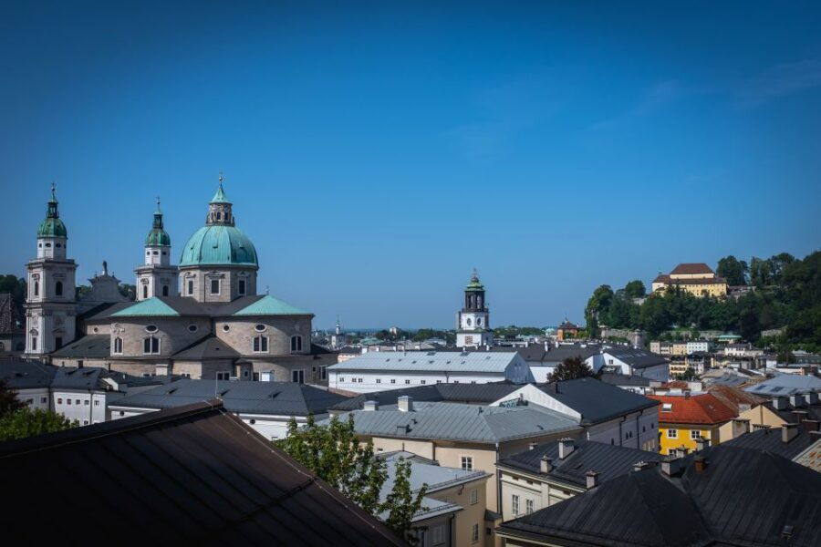 Salzburg: Interactive Puzzle and City Exploration Tour - Good To Know