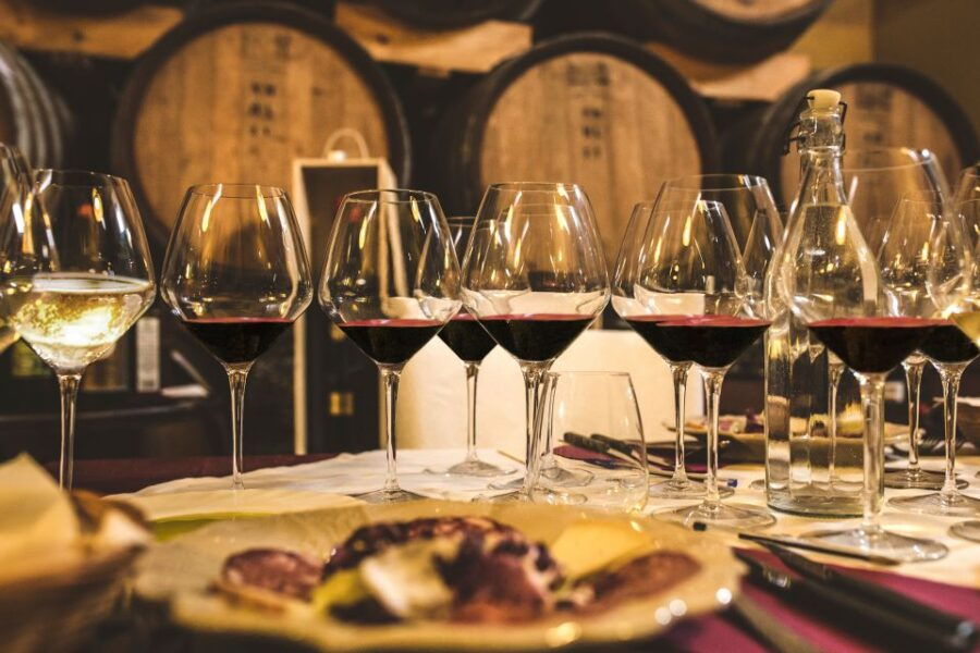 San Gimignano: Lunch or Dinner at a Winery With Wine Tasting - Good To Know