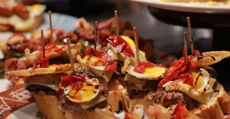San Sebastian: Guided Food Tour With Pintxo Tasting & Wines
