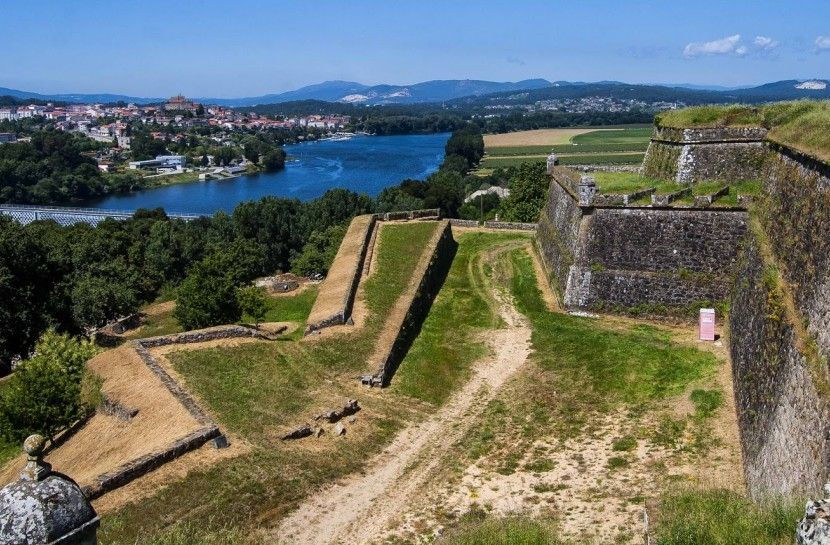 Santiago De Compostela Full-Day Tour From Porto - Good To Know