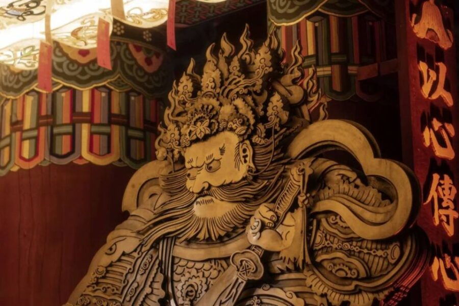 Seoul: Palace, Temple and Market Guided Foodie Tour at Night - Good To Know