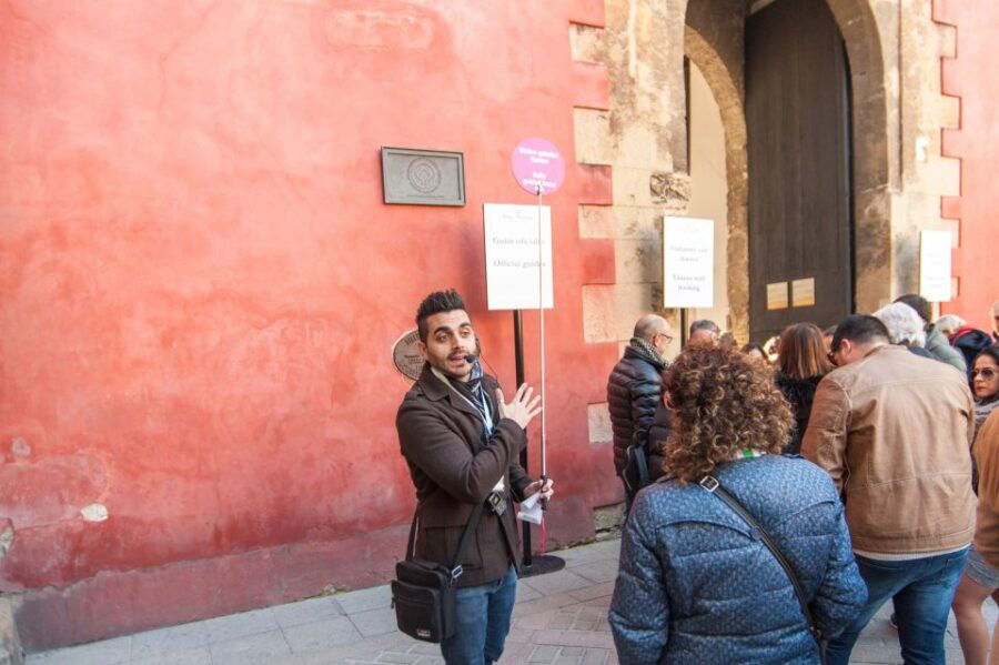 Seville: Alcázar and Cathedral Entry Ticket and Guided Tour - Good To Know
