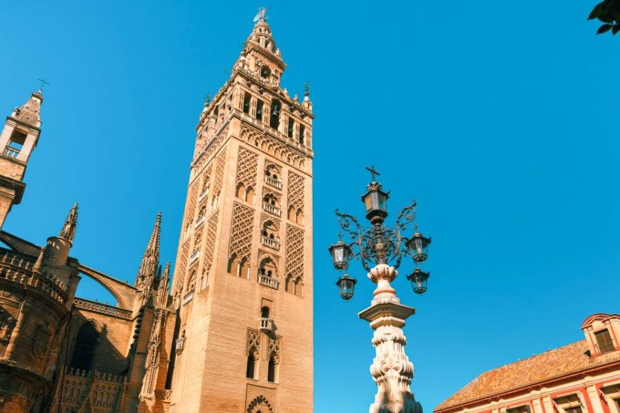 Seville: Alcázar, Cathedral and Giralda Tour With Tickets - Good To Know