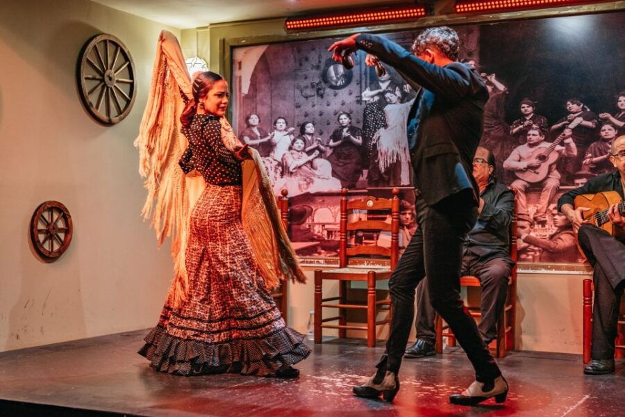 Seville: Flamenco Show With Andalusian Dinner at La Cantaora - Good To Know