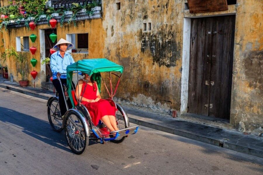 Shuttle Bus to Hoi an From Da Nang With Hotel Pick-Up/Guide - Good To Know