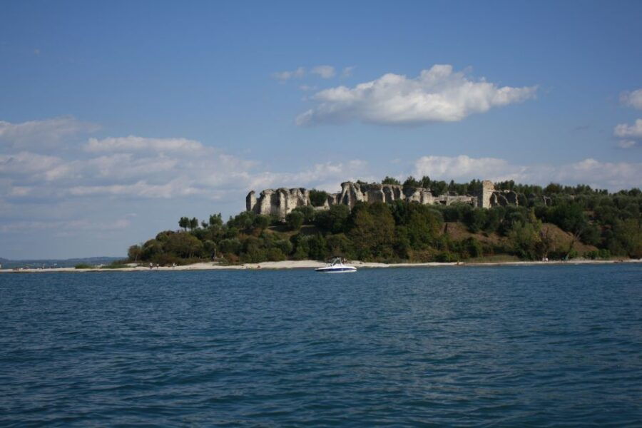Sirmione: 25 Minute Boat Cruise Around the Peninsula - Good To Know